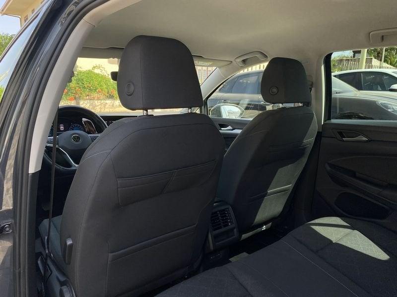 Volkswagen Golf 8 Life 2.0 TDI 116 CV