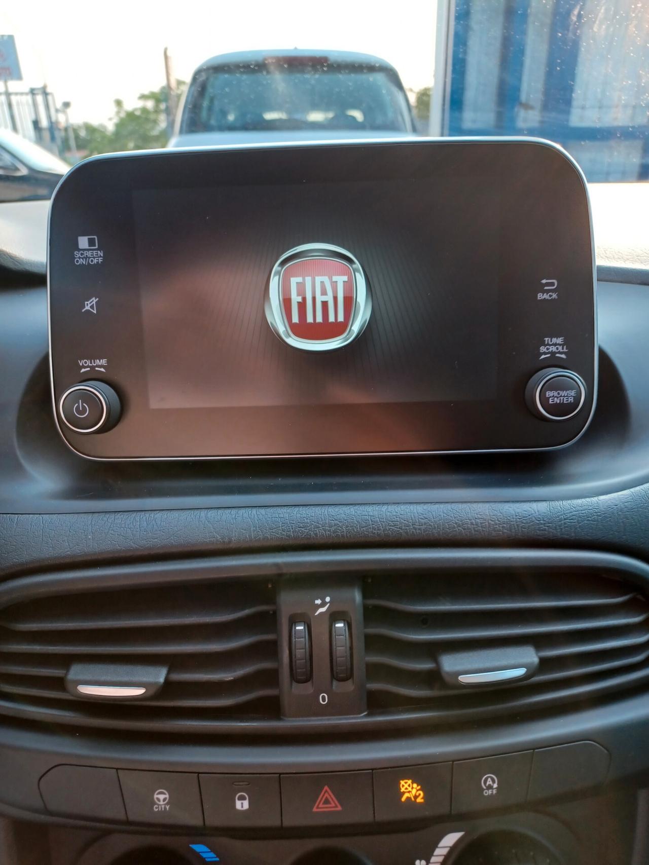 Fiat Tipo 1.6 M.Jet 120 cv SW Lounge PARI NUOVO