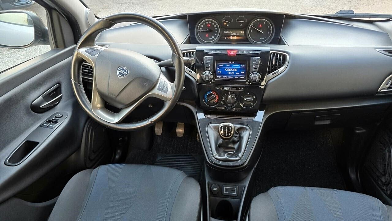 Lancia Ypsilon 1.3 MJT 95CV S&S GOLD