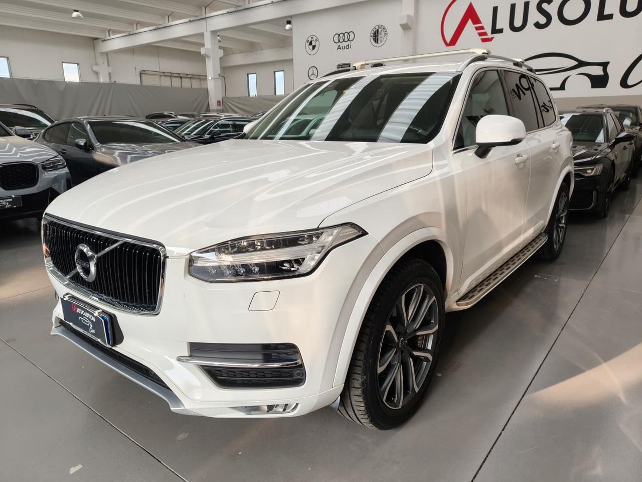 Volvo XC90 D5 AWD Geartronic 7 posti Momentum
