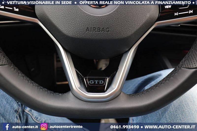 Volkswagen Golf 8 GTD DSG 2.0 TDI 200CV 19 IQ.LIGHT LED