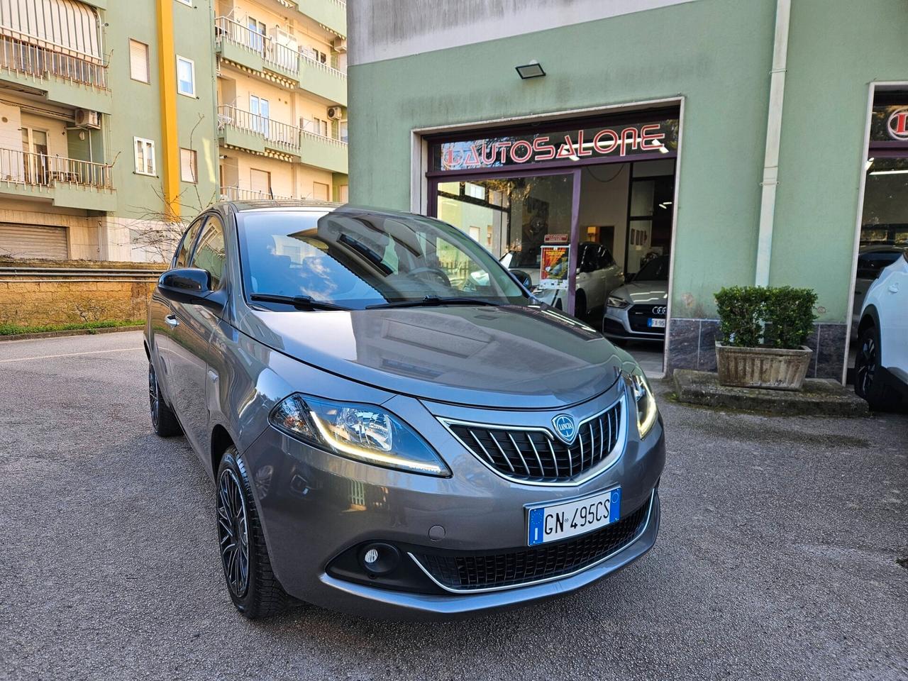 Lancia Ypsilon 1.0 FireFly 5 porte S&S Hybrid Gold