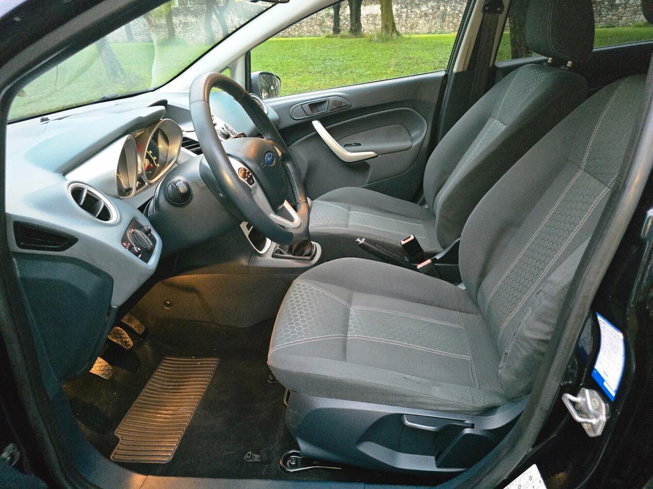 Ford Fiesta 1.4 BNZ-GPL UNICO PROPRIETARIO ANNO 12/2009