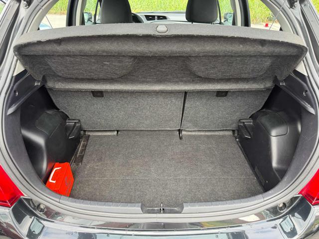 TOYOTA Yaris 1.0 5 porte Lounge
