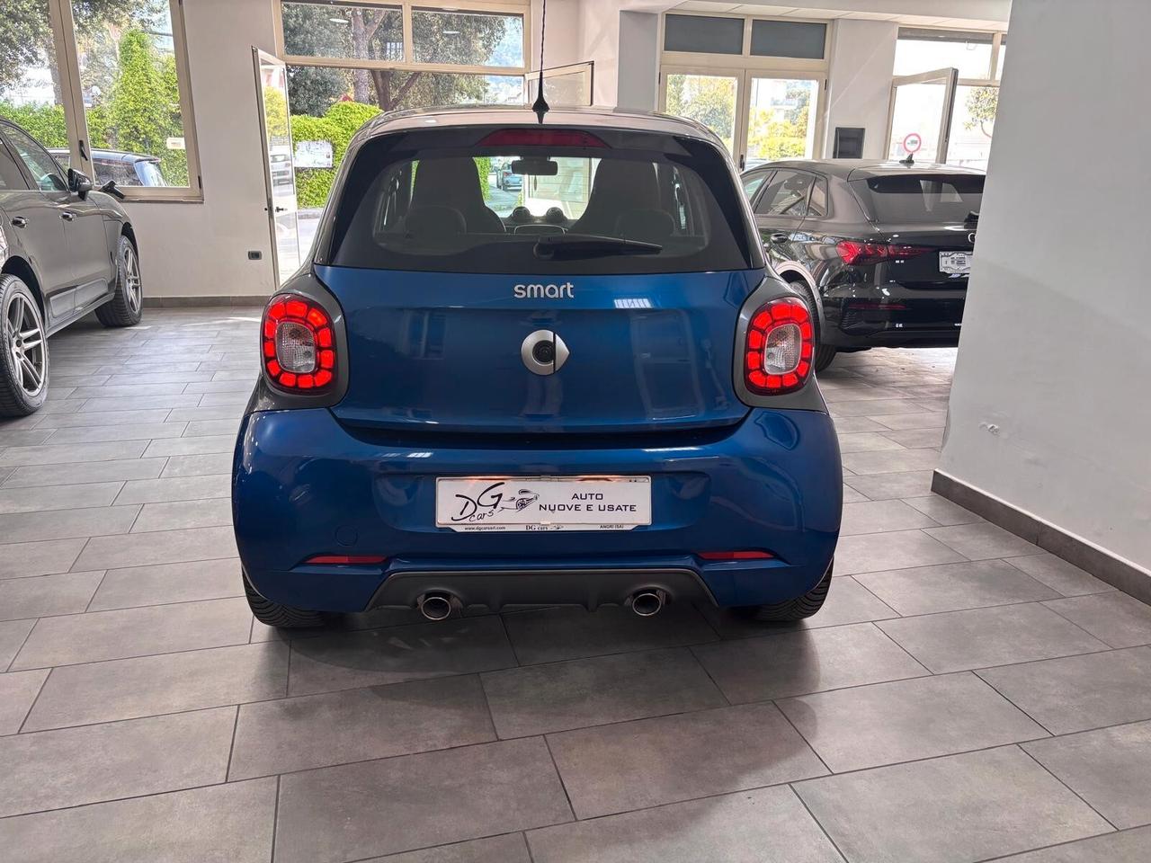 SMART FORFOUR 0.9 TWINAMIC TURBO BRABUS