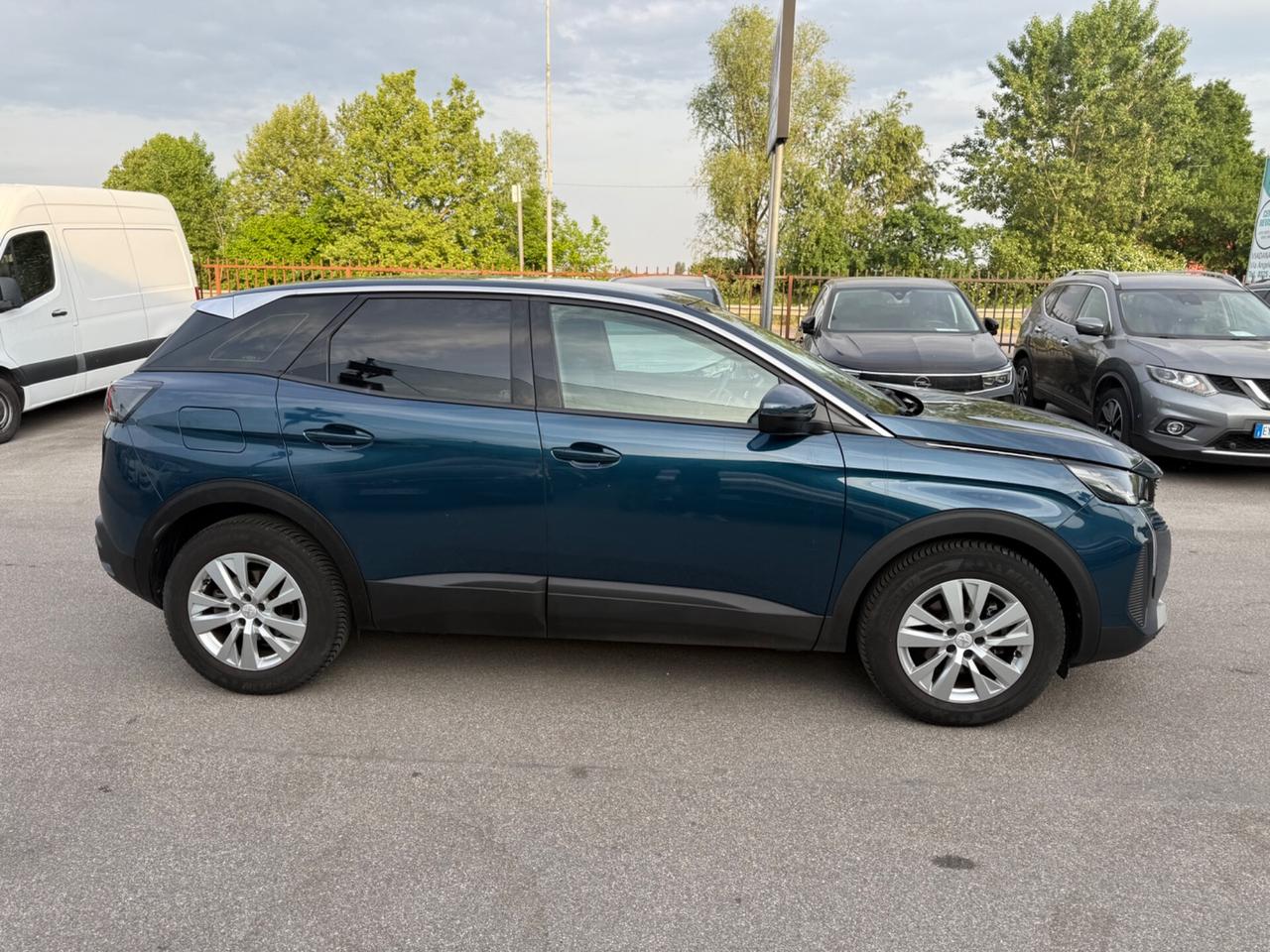 Peugeot 3008 BlueHDi 130 S&S EAT8 Active Business