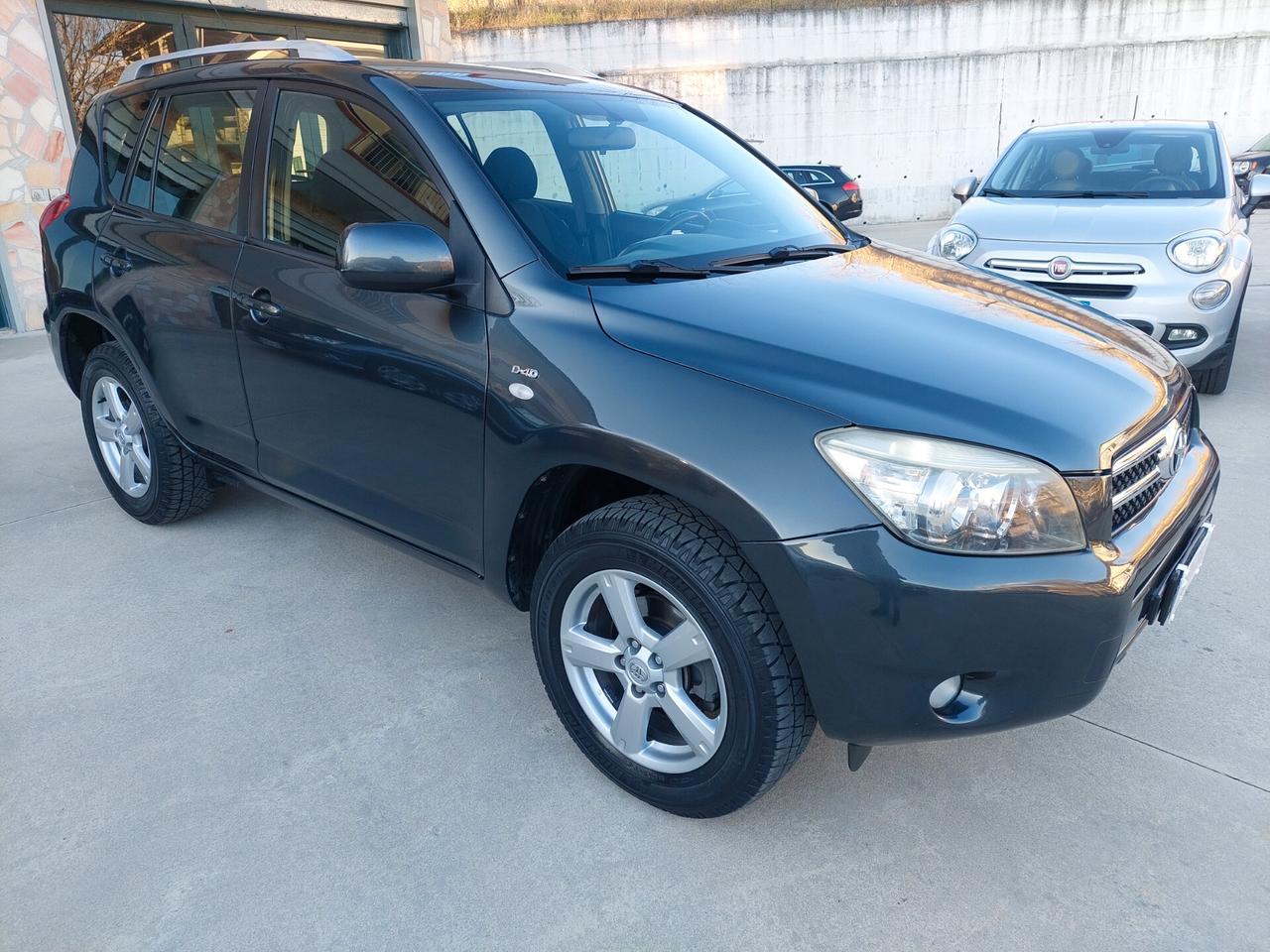 Toyota RAV 4 RAV4 2.2 D-4D 136 CV Sol