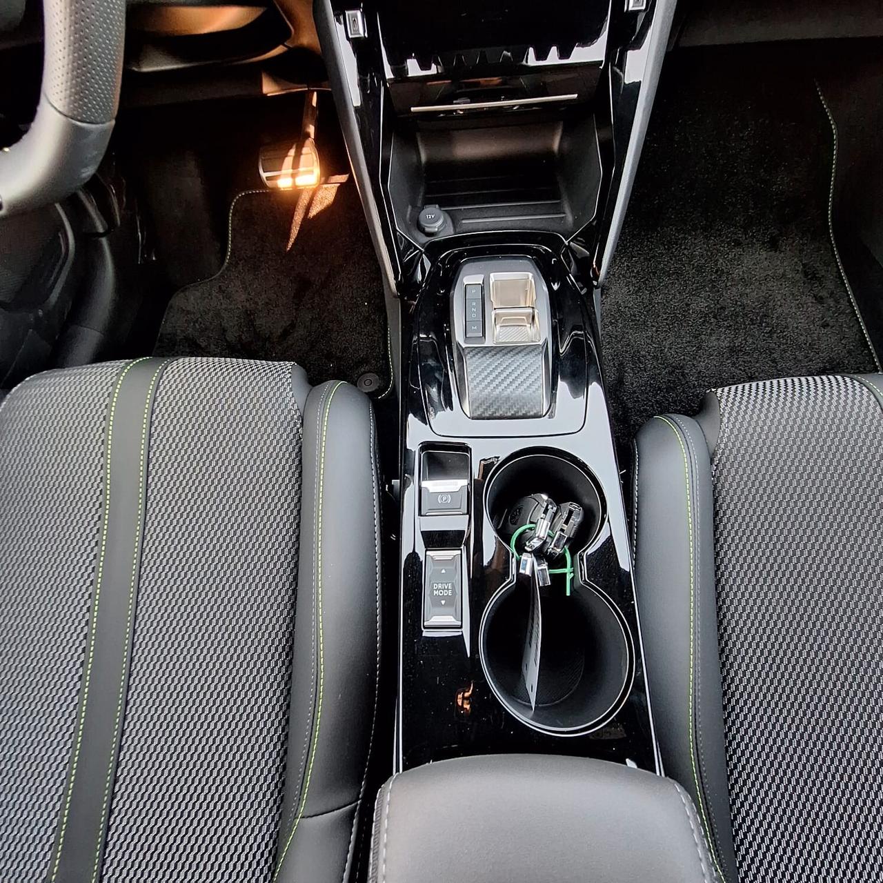 Peugeot 208 1.2 Hybrid 145 e-DCS6 GT