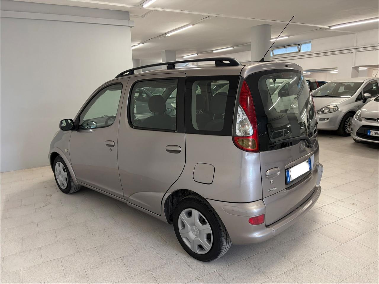 Toyota Yaris Verso 1.3i 16V cat Sol '03 Perfetta !