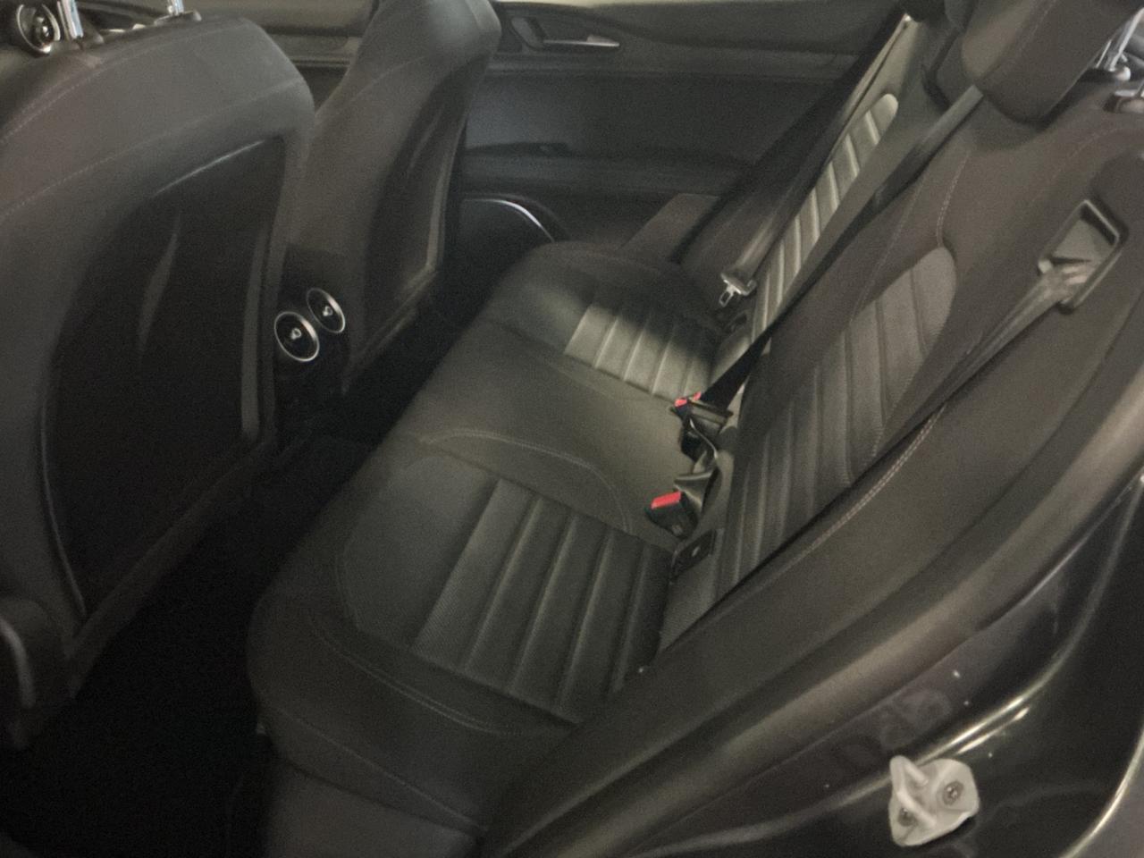Alfa Romeo Stelvio 2.2 Turbodiesel 160 CV AT8 RWD Business