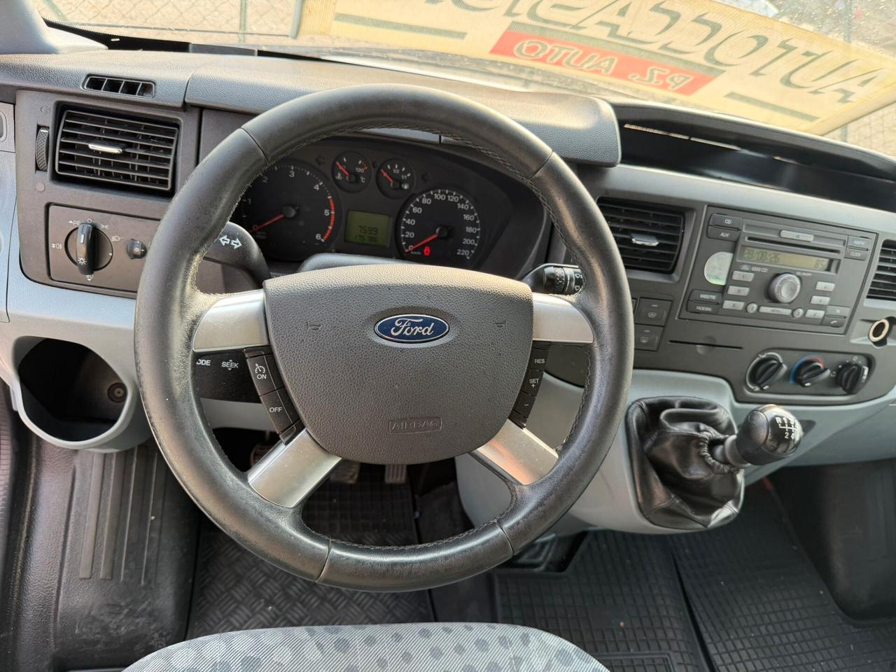 Ford Transit 2013 330M 2.2 TDCi/100 9 posti