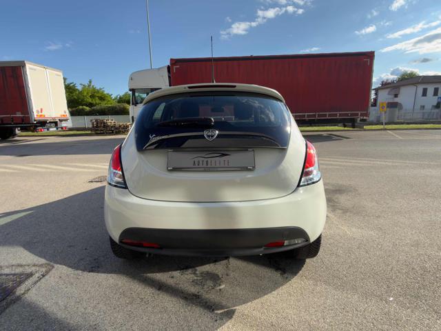 LANCIA Ypsilon 1.2 69 CV 5 porte Platinum