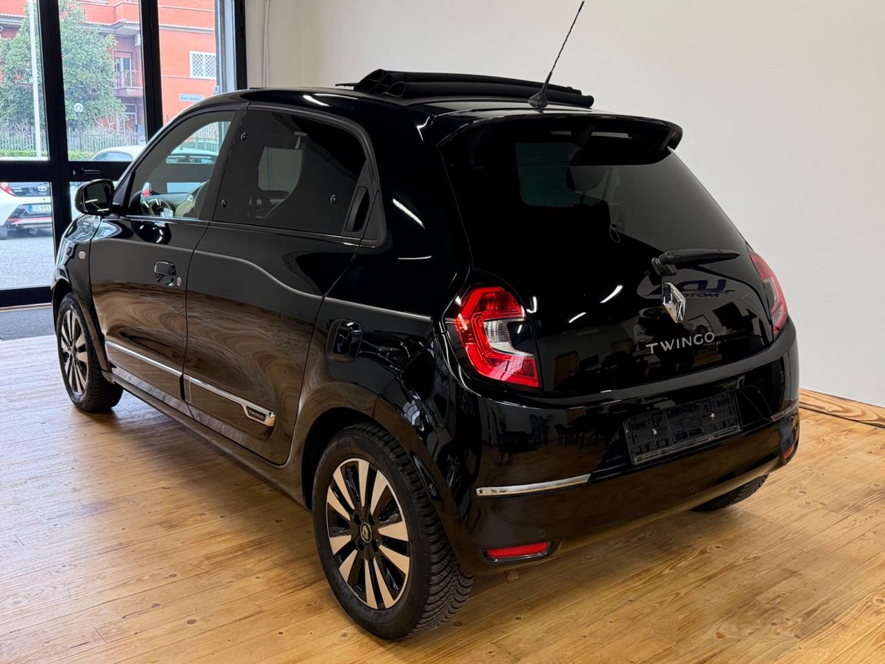 Renault Twingo INTENS FALTDACH LED NAVI PELLE