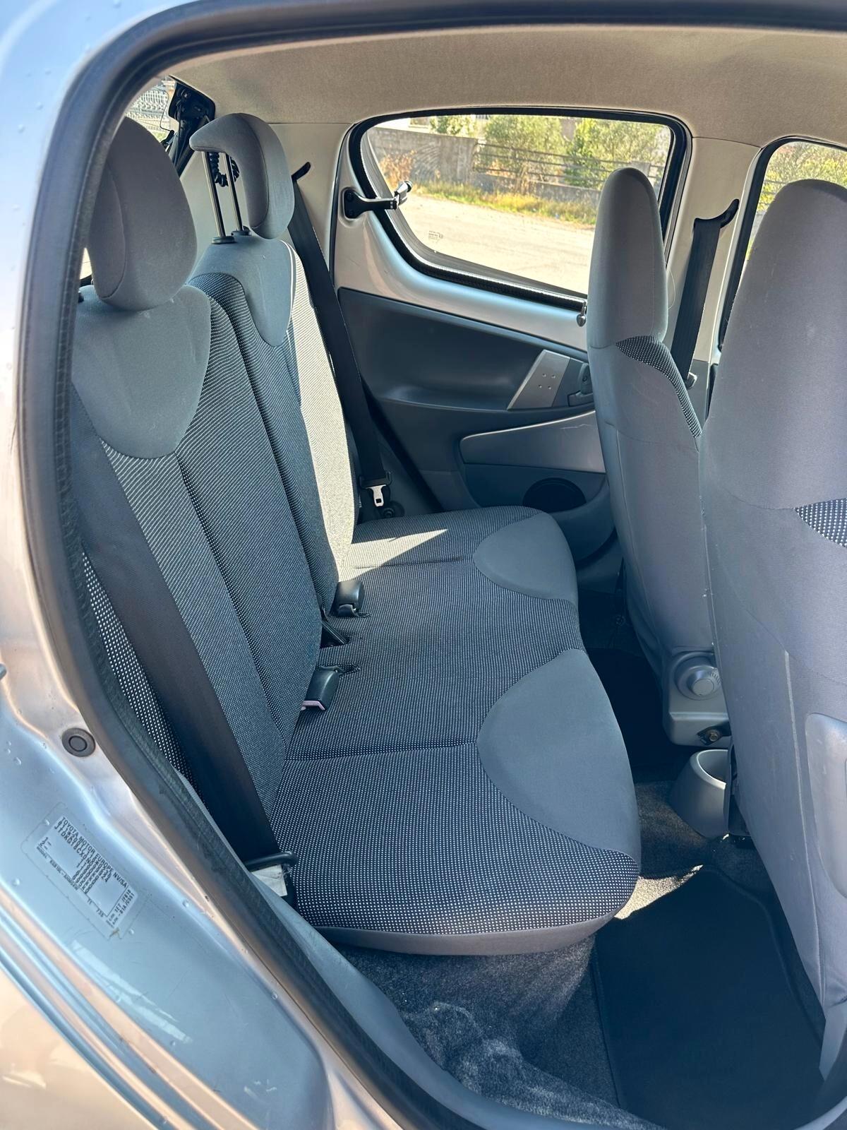Toyota Aygo 1.0 12V VVT-i 5 porte