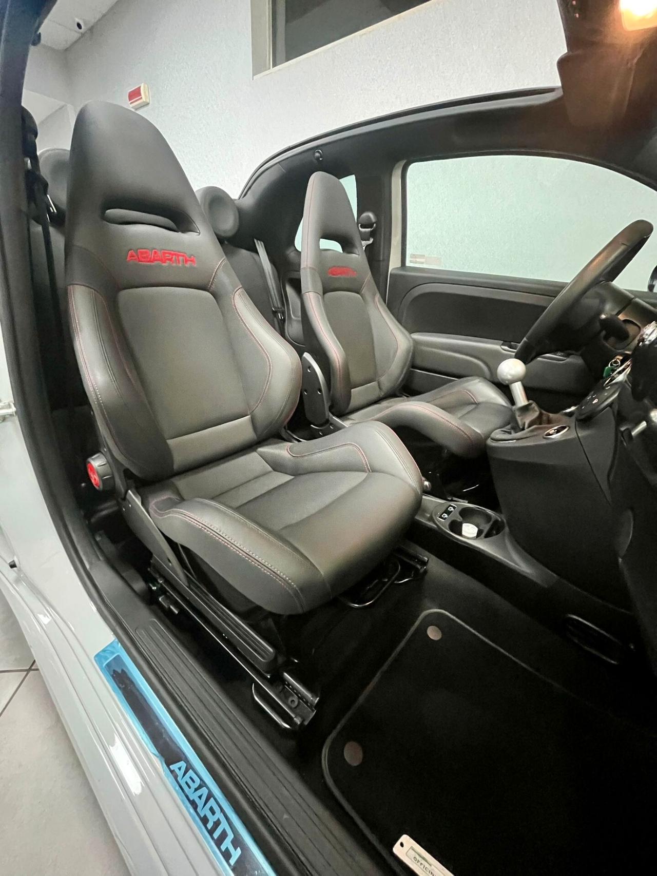 Abarth 595 C 1.4 Turbo T-Jet 180 CV Esseesse