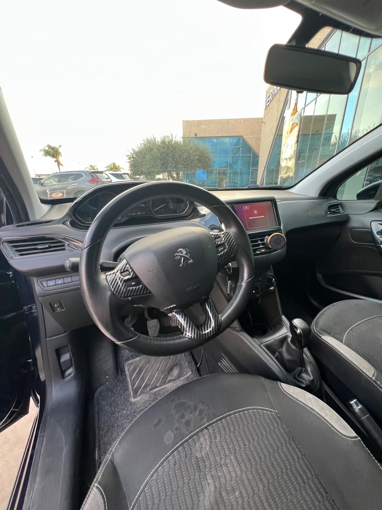 Peugeot 208 5p 1.2 puretech Active 82cv
