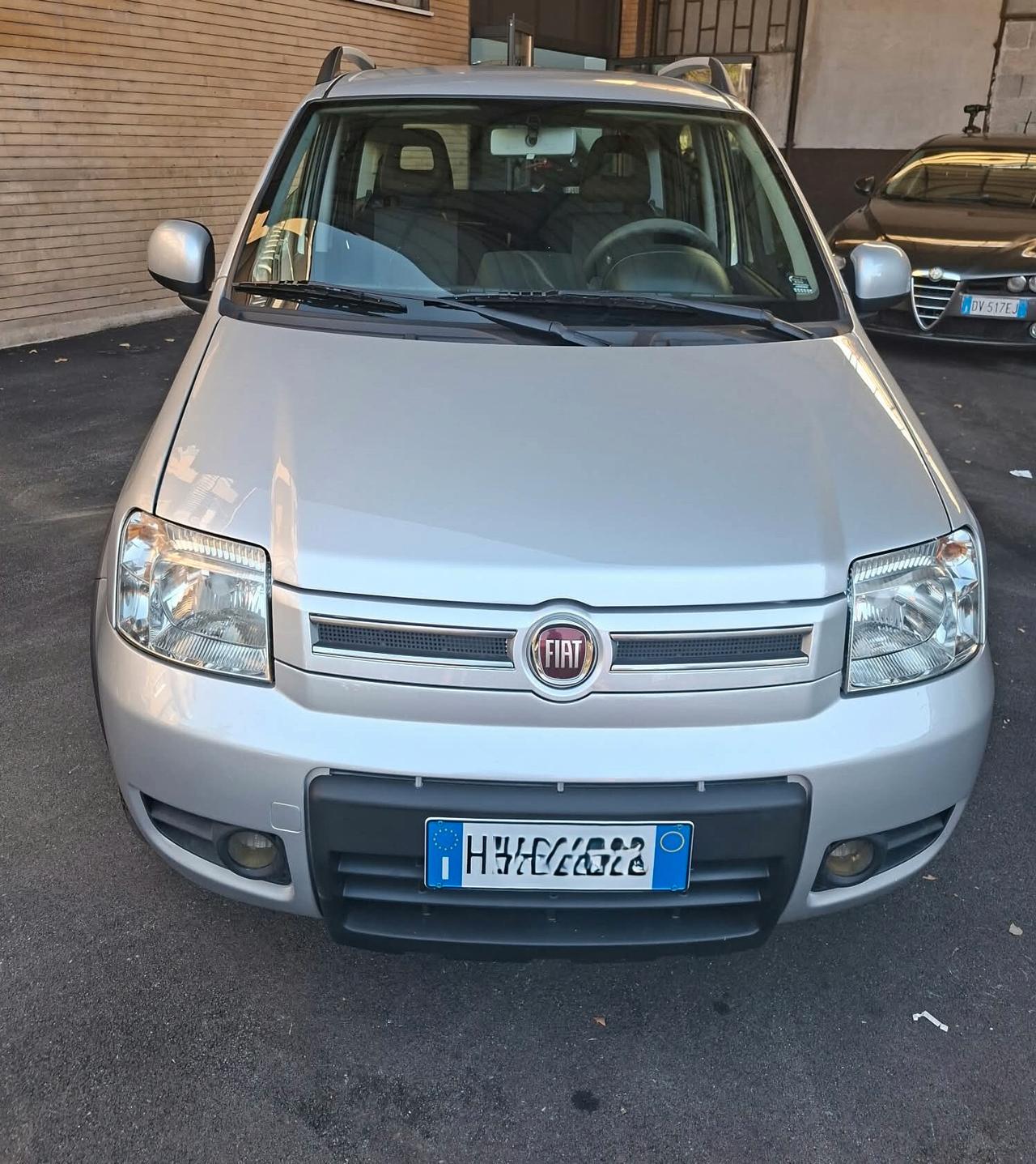Fiat Panda 1.3 MJT 16V DPF 4x4 Climbing