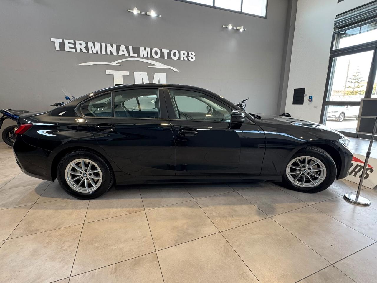 bmw 318d Sport 150cv auto