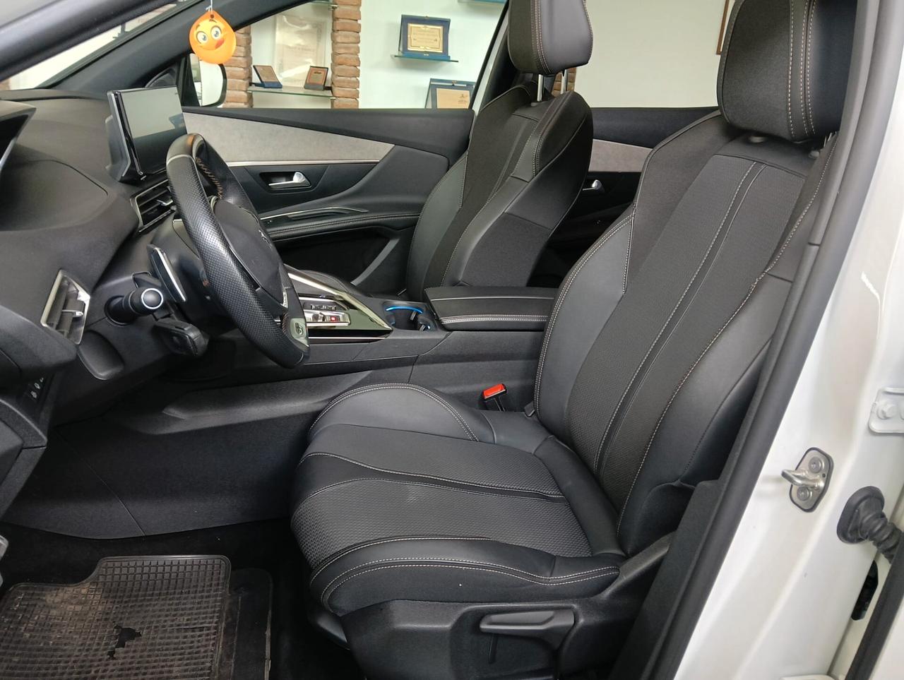 Peugeot 3008 BlueHDi 130 S&S EAT8 GT TETTO