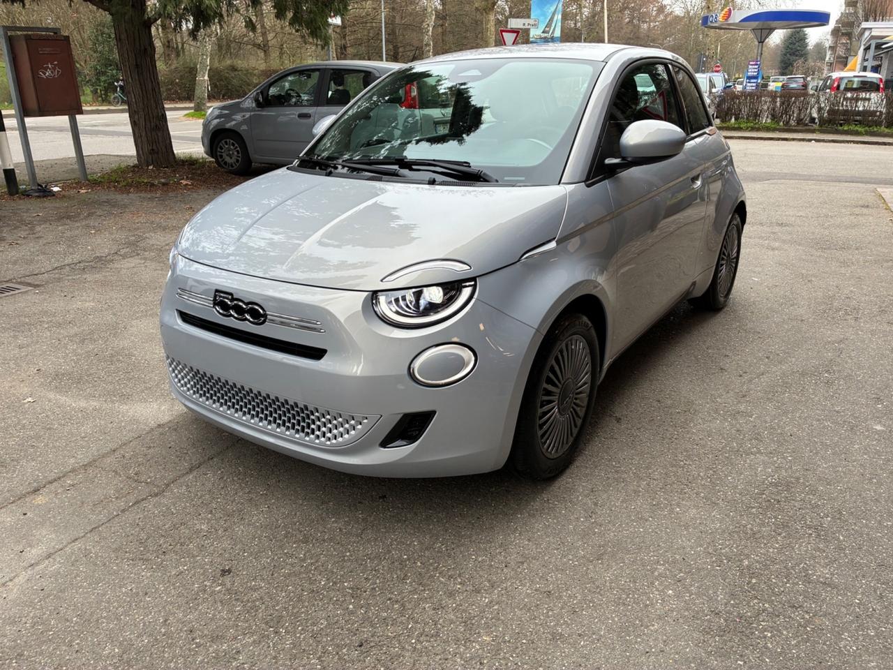 Fiat 500 Berlina Hybrid Torino