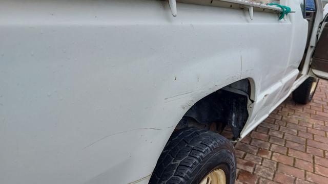 MITSUBISHI L200 2.5 TD 4WD Club Cab Pick-up