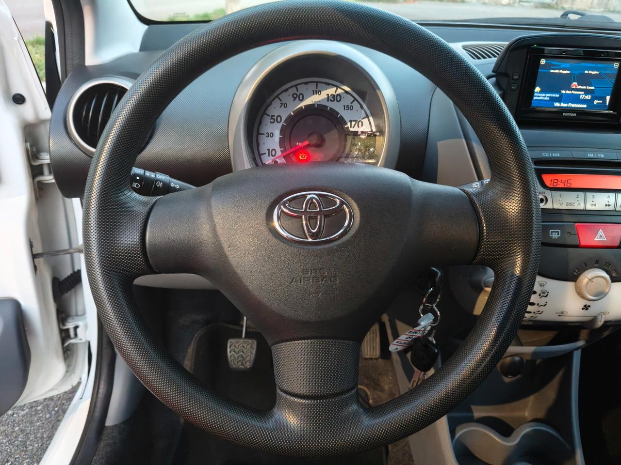 Toyota Aygo 1.0 SOLO 76.000 KM NAV