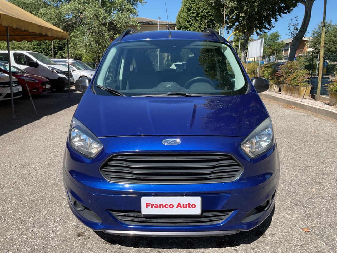 Ford Tourneo Courier 1.5 TDCI 55kw(75CV) Titanium OK NEOPATENTATI