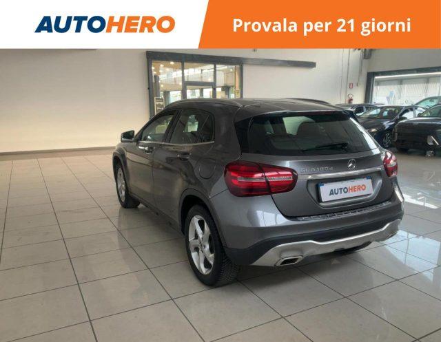 MERCEDES-BENZ GLA 180 d Automatic Sport