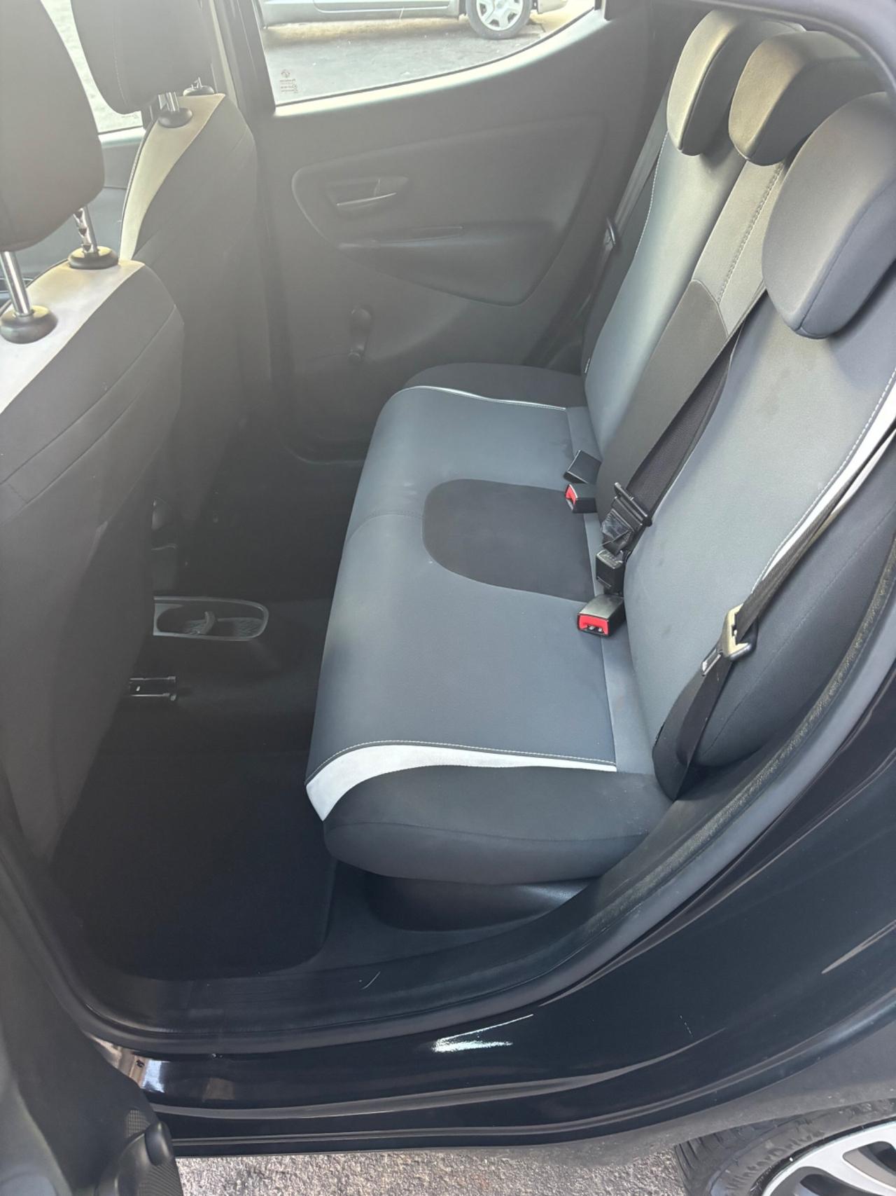 Lancia Ypsilon 1.2 69 CV 5 porte GPL Ecochic Gold