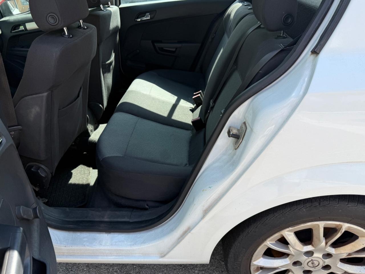 Opel Astra 1.7 CDTI 110CV 5 porte Cosmo