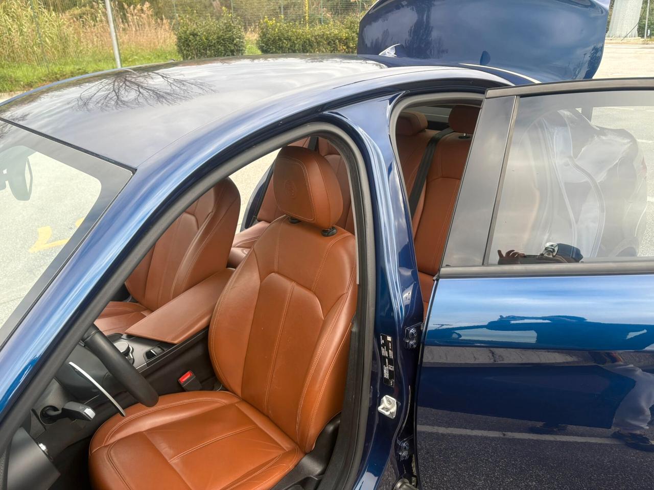 Alfa Romeo Giulia 2.2 Turbodiesel 180 CV AT8 Business Sport Launch Ed.