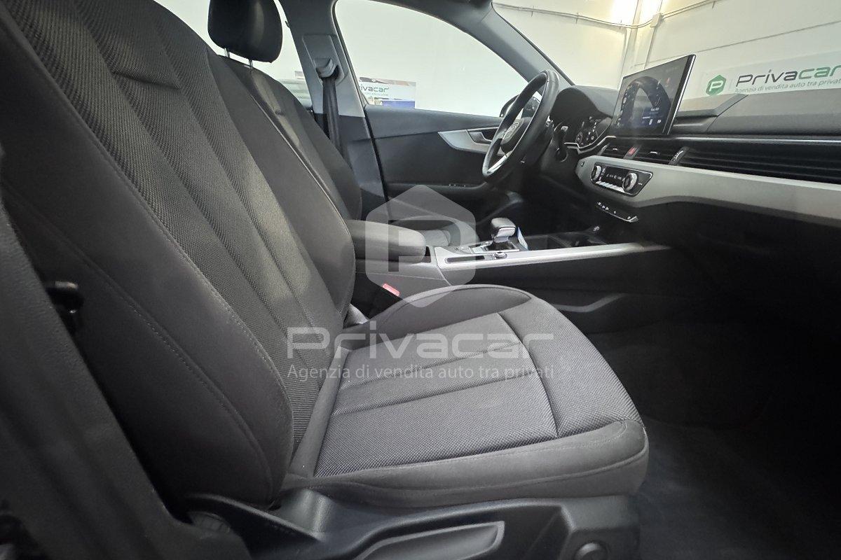 AUDI A4 Avant 30 TDI/136 CV S tronic Business Advanced