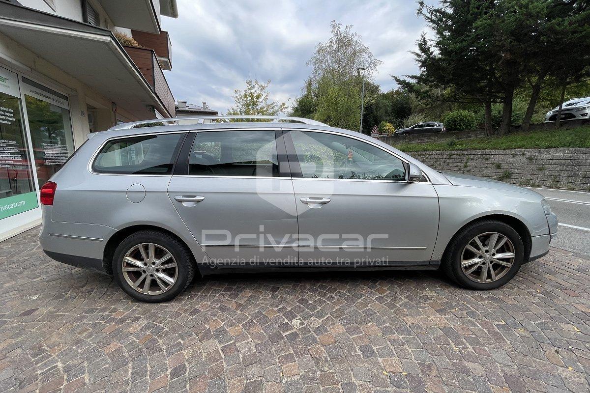 VOLKSWAGEN Passat 2.0 16V FSI 4mot. Var. Highline