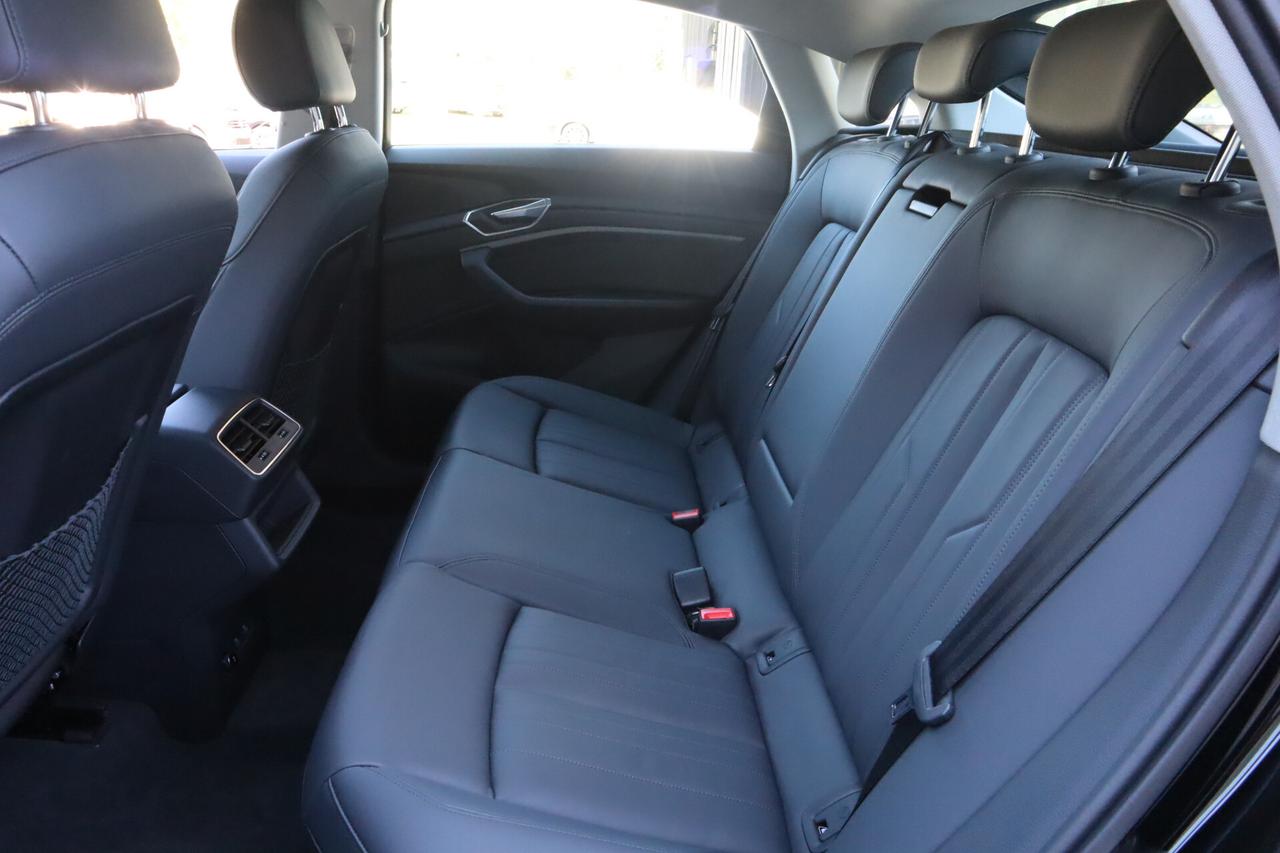 Audi e-tron SPK 55 Quattro 408CV S-LINE MATRIX 20"