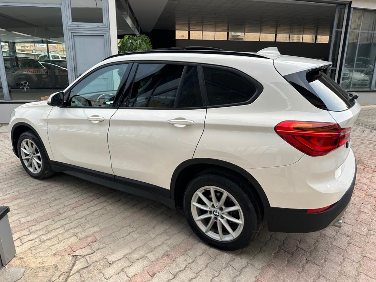 Bmw X1 sDrive18d Advantage Automatico Tetto 2016