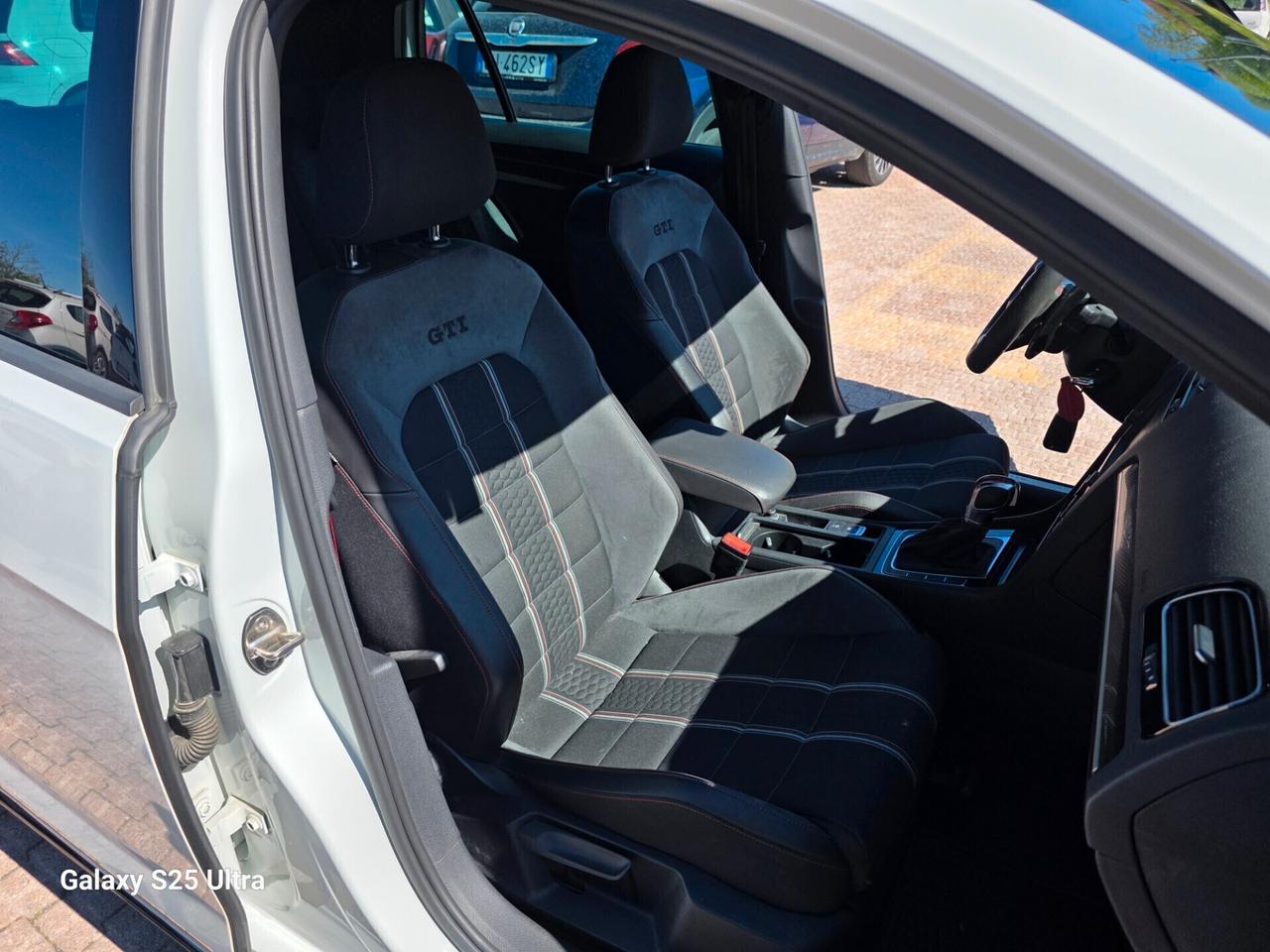 Volkswagen Golf GTI Clubsport 2.0 TSI DSG 5p. BlueMotion Technology