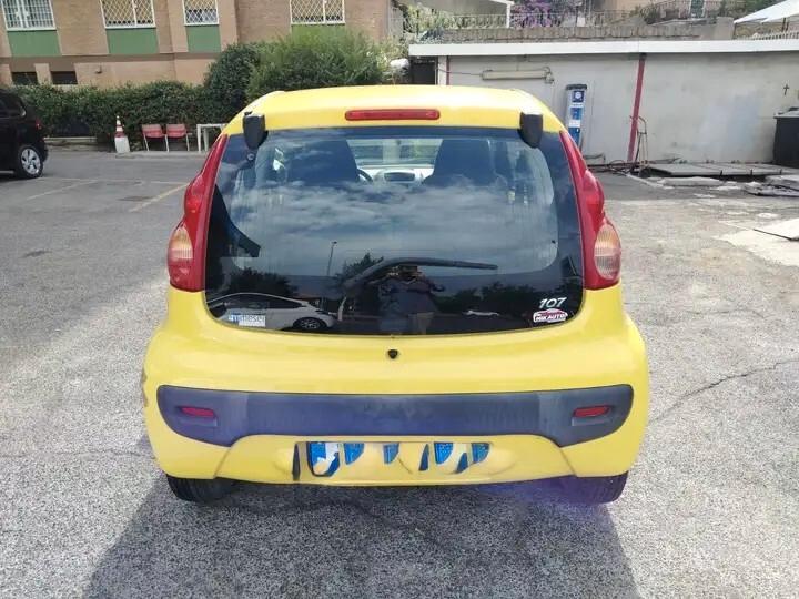 Peugeot 107 1.0 68CV 3p. Desir
