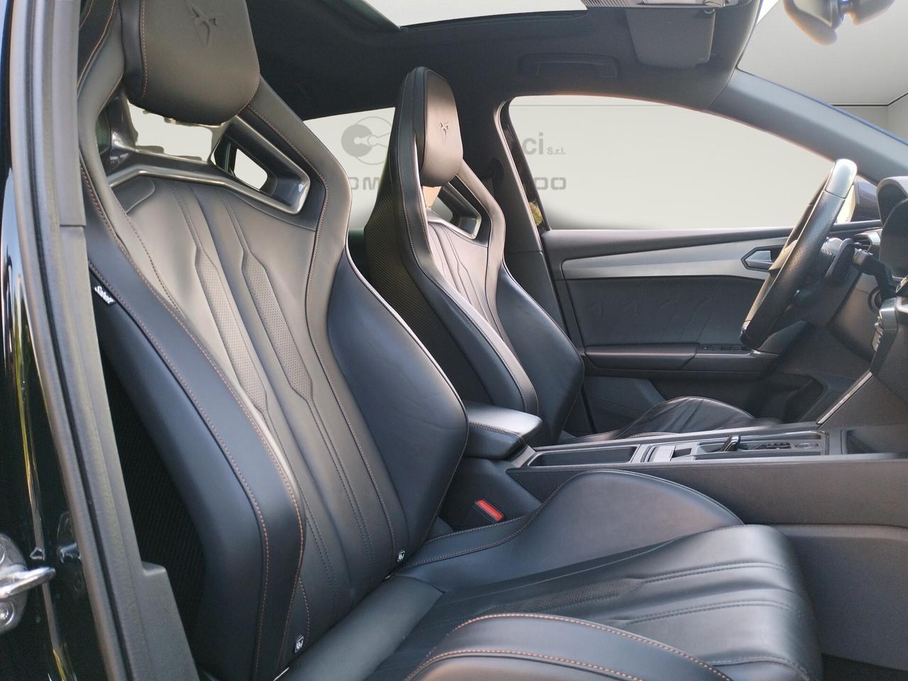 CUPRA LEON 2022 2.0 tsi VZ Carbon 300cv dsg