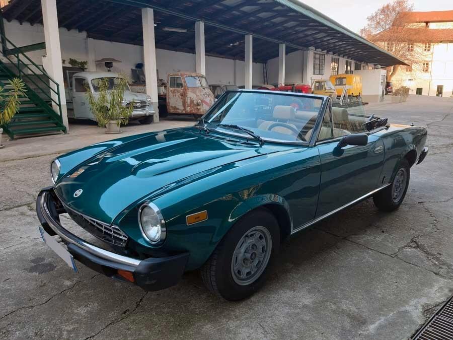 FIAT 124 Spider 2000 CS2 – 1979