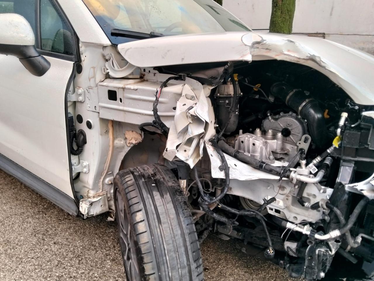 Fiat 500X 1.3 M-jet 95cv Cross 2022 SINISTRATA