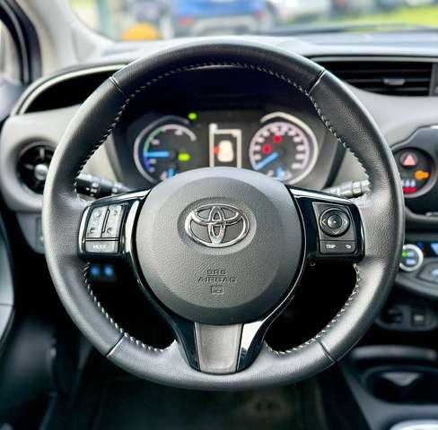 Toyota Yaris 5p 1.5h Cool