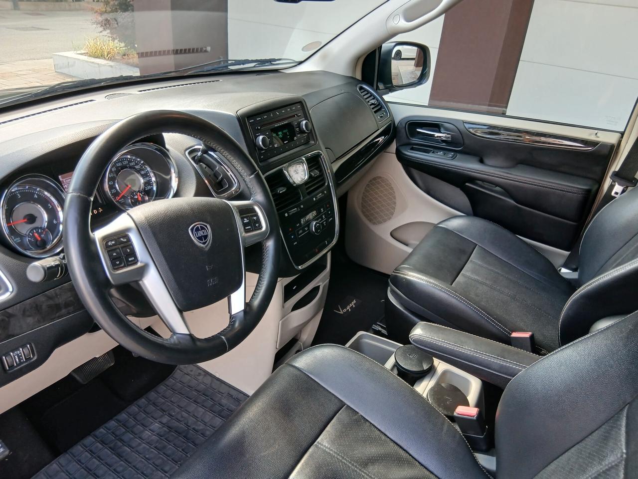 Lancia Voyager 2.8 Turbodiesel Gold 163 cv Automatica 7 posti pronta consegna
