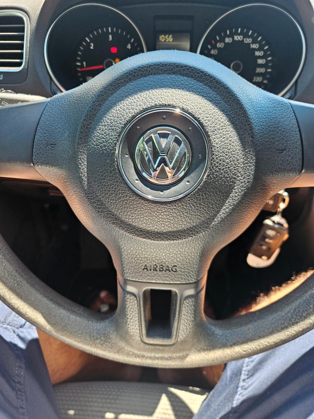 Volkswagen Golf 1.6 TDI DPF 5p. Highline
