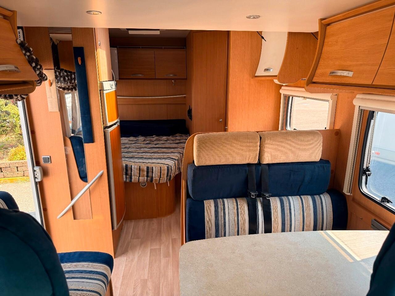 CAMPER CHAUSSON FLASH 06