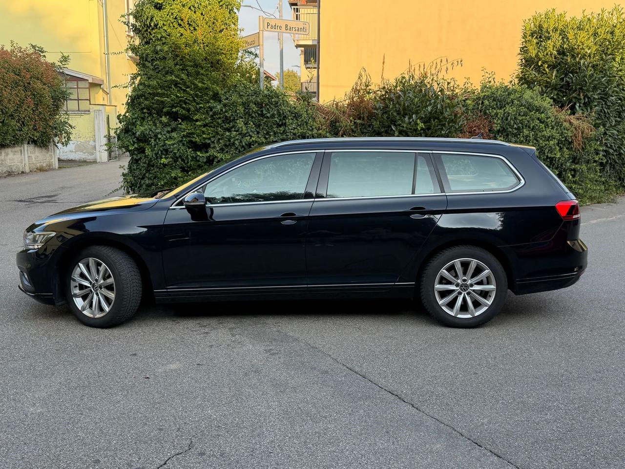 Volkswagen Passat 2.0 TDI Business #50324