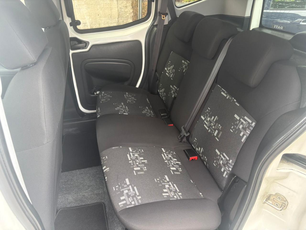 FIAT QUBO 1.3 MJT Trekking - 2012