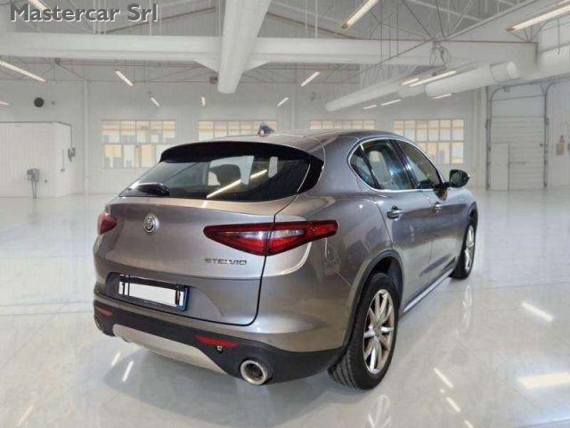 ALFA ROMEO Stelvio 2.2 t Business Q4 180cv AT8 auto - FN872TT