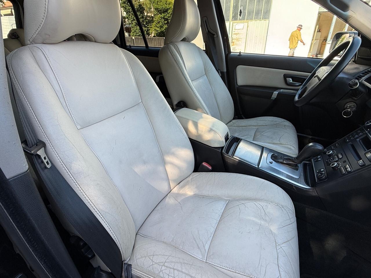 Volvo XC 90 XC90 2.4 D5 185 CV aut. AWD Executive