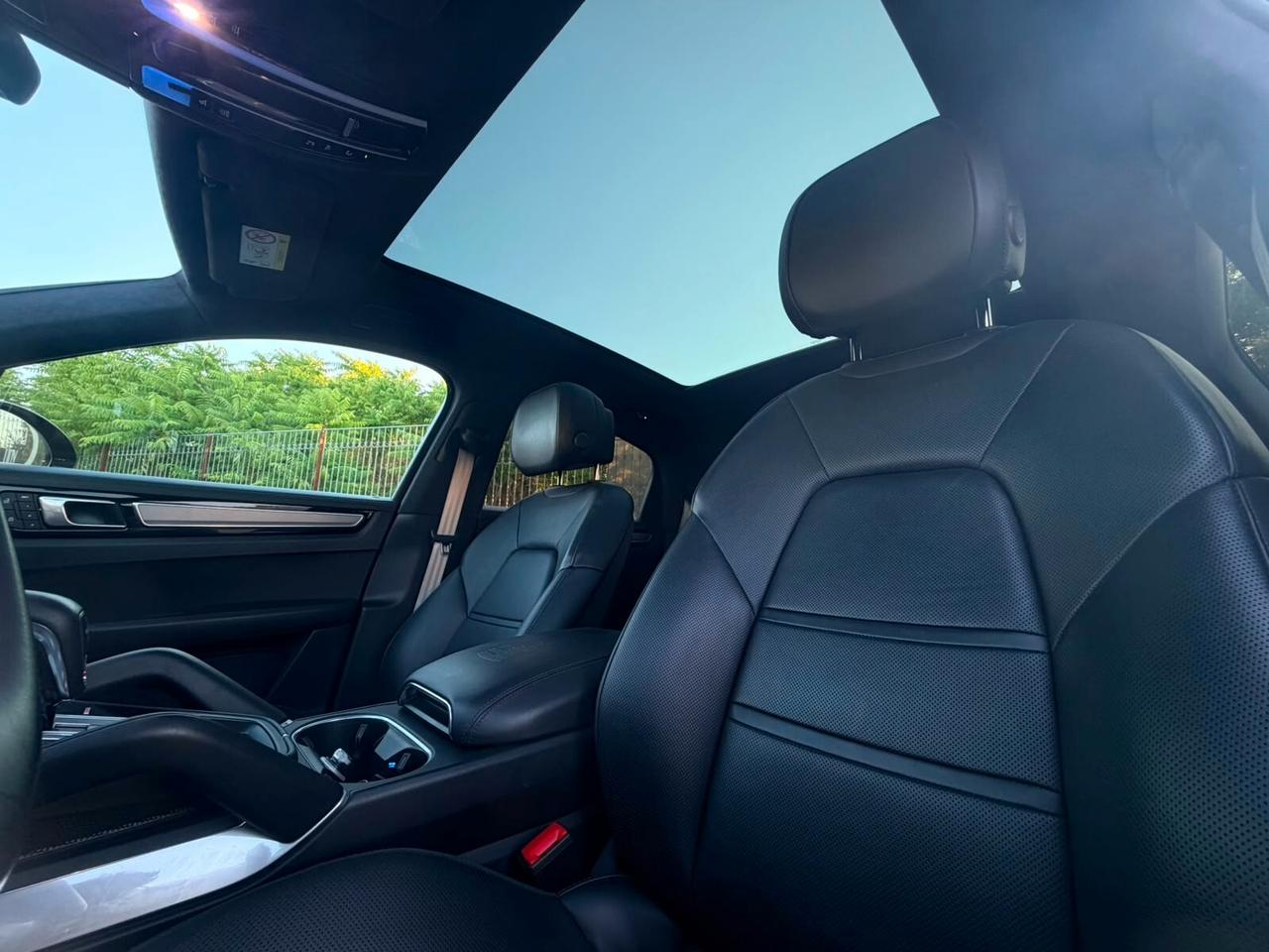 Porsche Cayenne Coupe 2022 4.0 Turbo S e-hybrid 5p.ti tiptronic 680cv