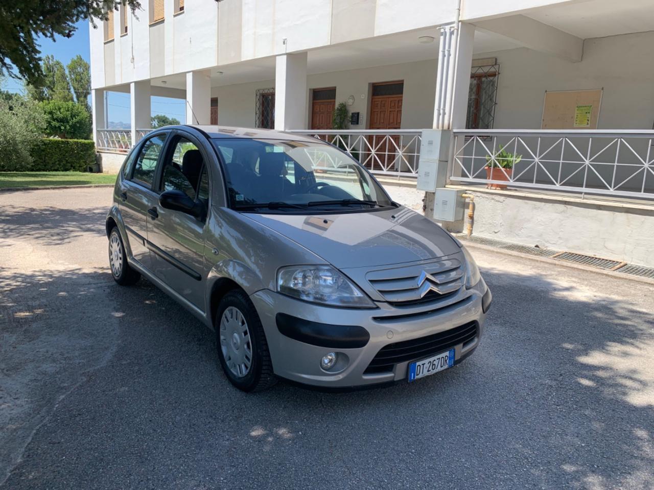 Neopatentati 1.4 5 porte metano di serie